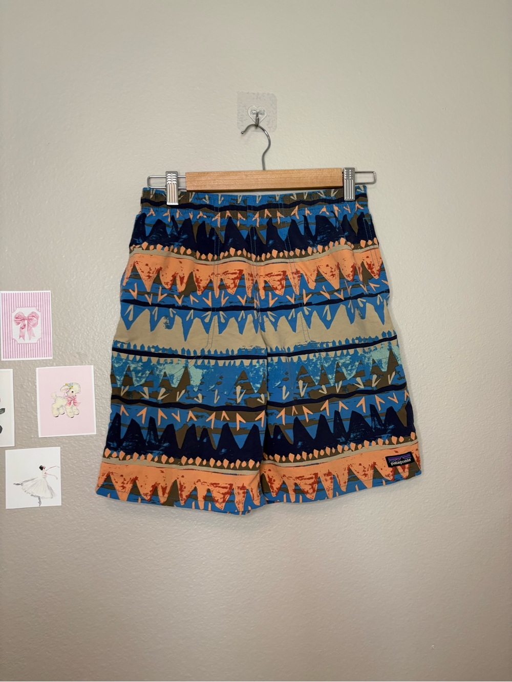Patagonia Blue, Navy & Orange Patterned youth kids xl shorts gorpcore